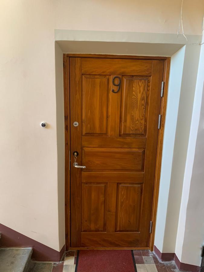 Leilighet Rueuetli - Cute Old Town - 2 Big Beds, Free Parking Tartu