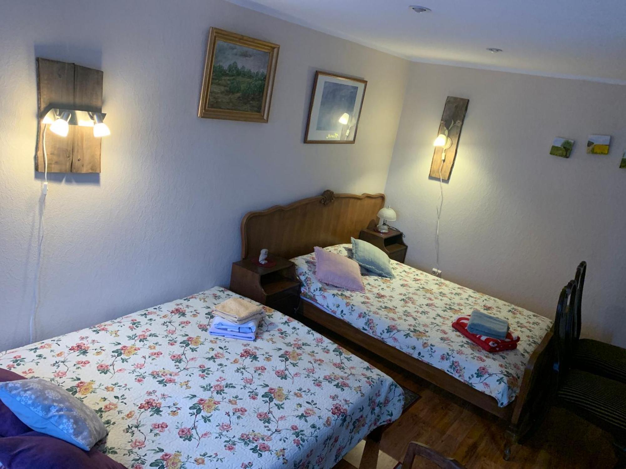 Leilighet Rueuetli - Cute Old Town - 2 Big Beds, Free Parking Tartu
